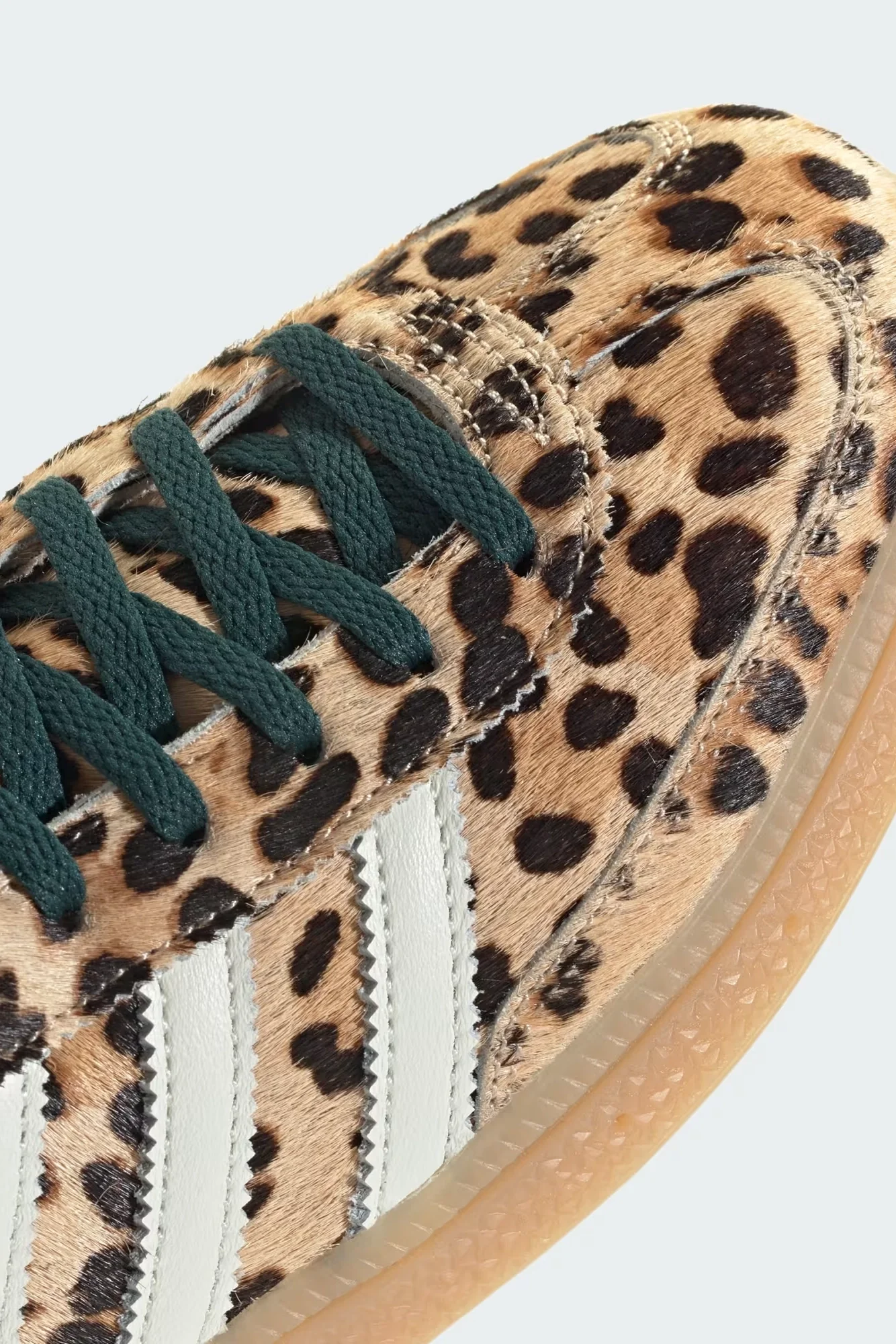 Leopard Print Handball Spezial - Image 4
