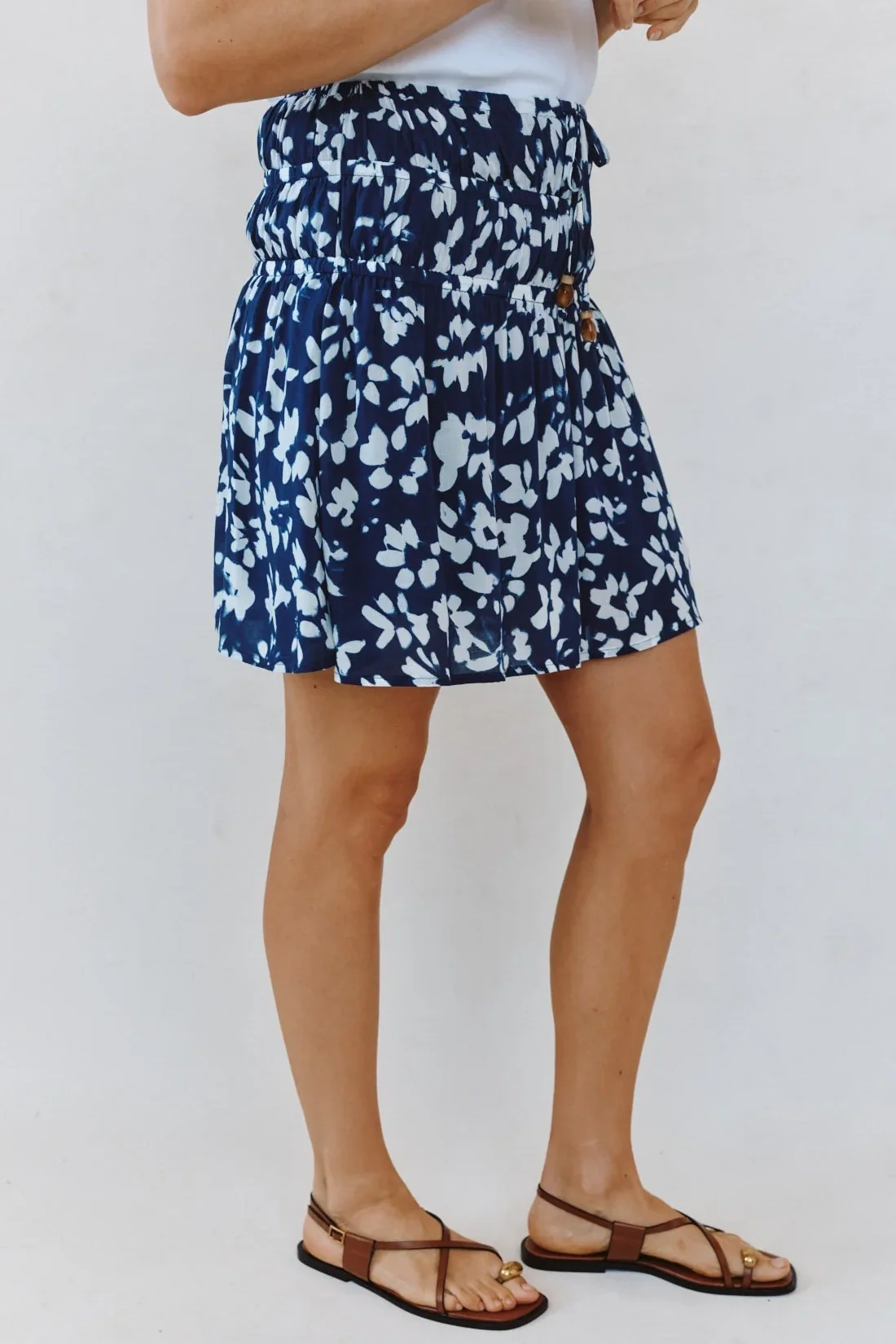 Elastic Gathered Mini Skirt - Image 3