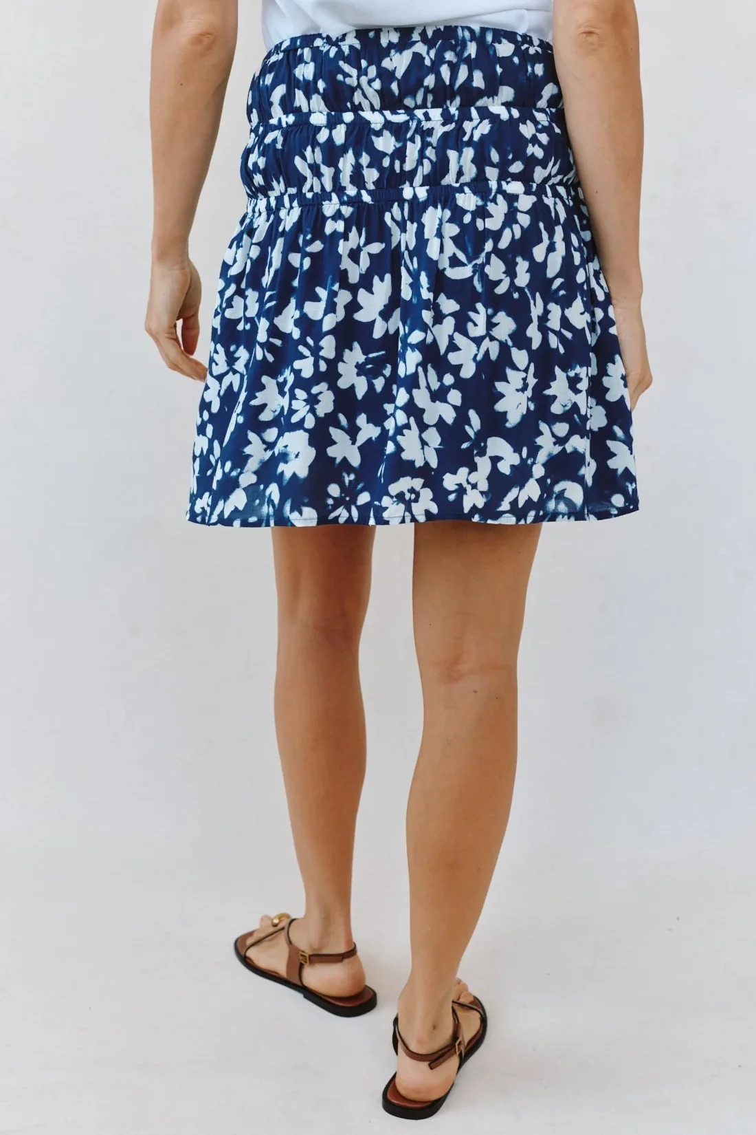Elastic Gathered Mini Skirt - Image 4