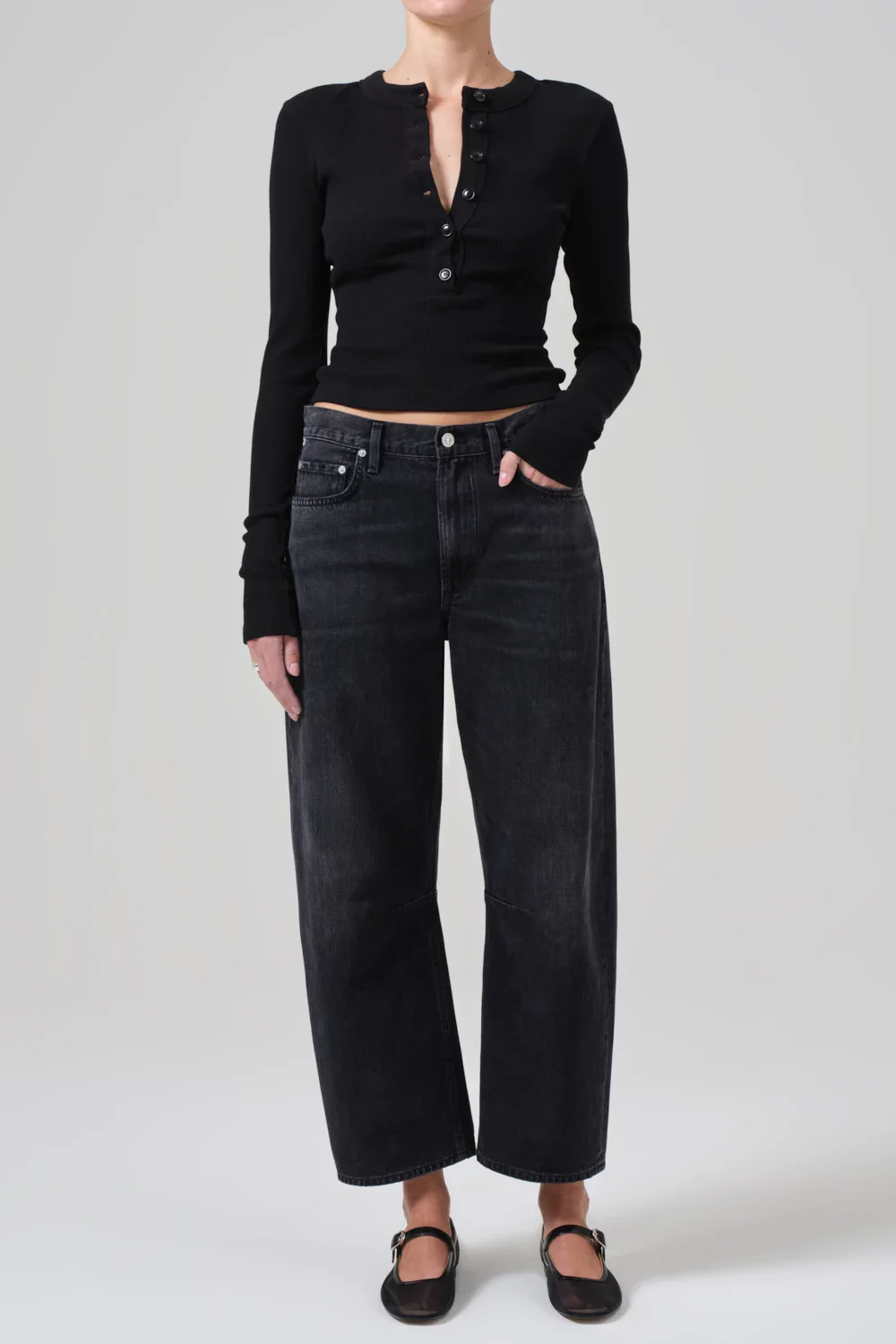 Varra Henley - Image 2