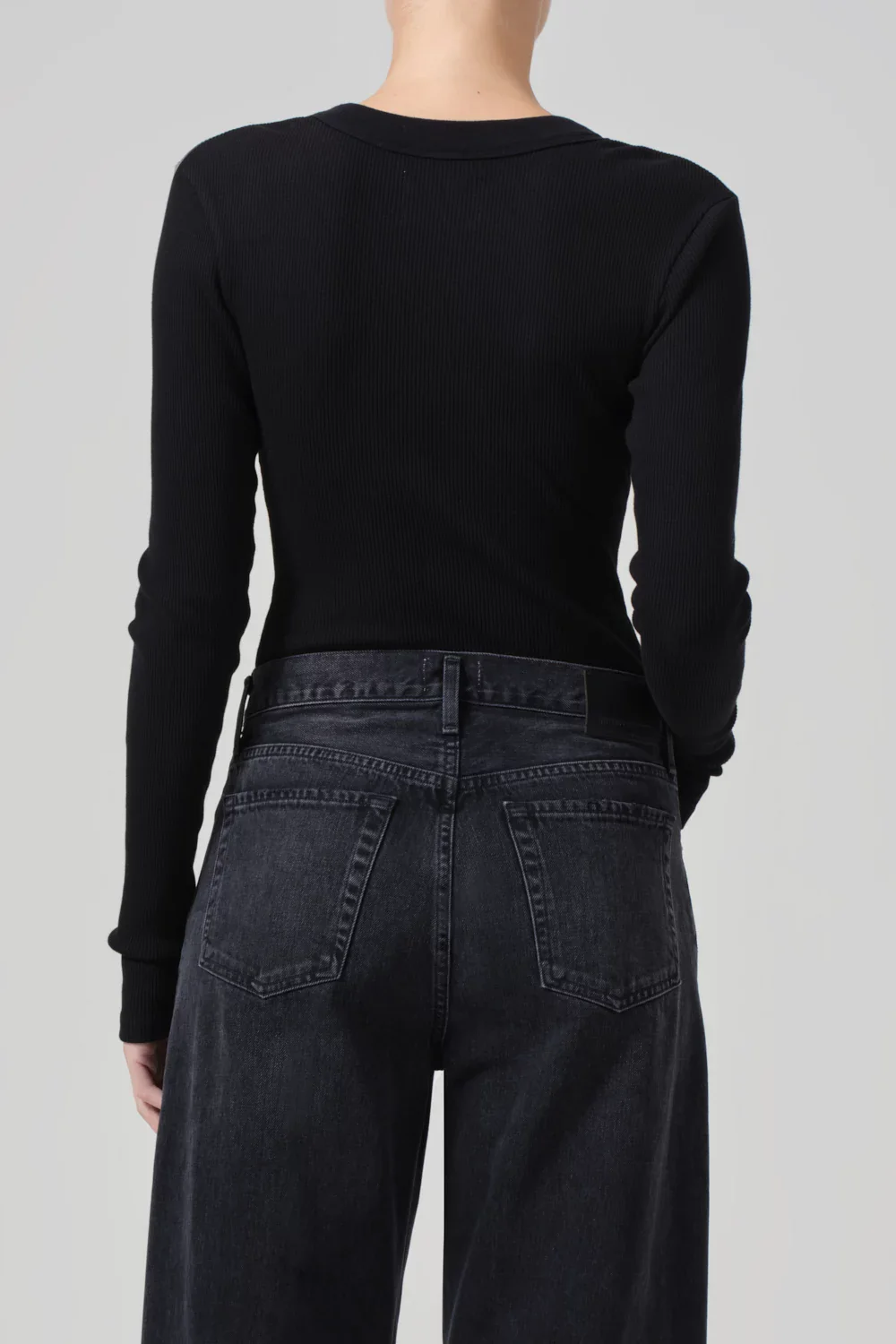 Varra Henley - Image 4