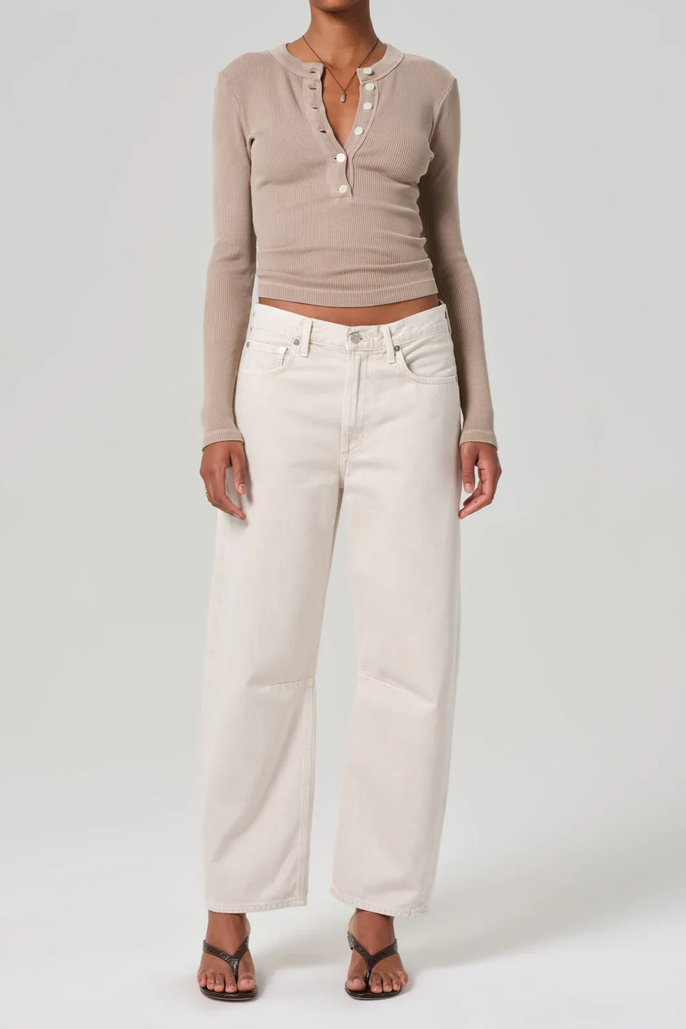 Varra Henley - Image 2