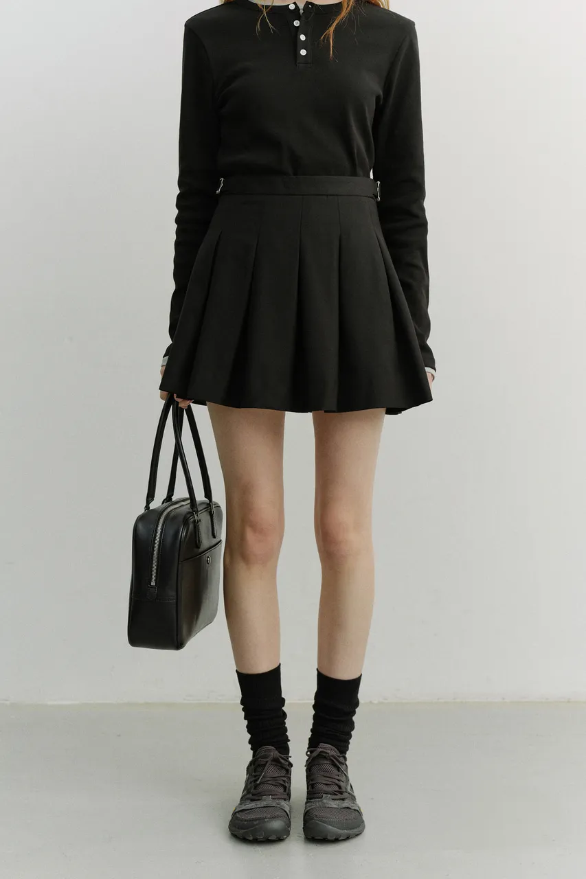 Pleats Mini Skirt - Image 4