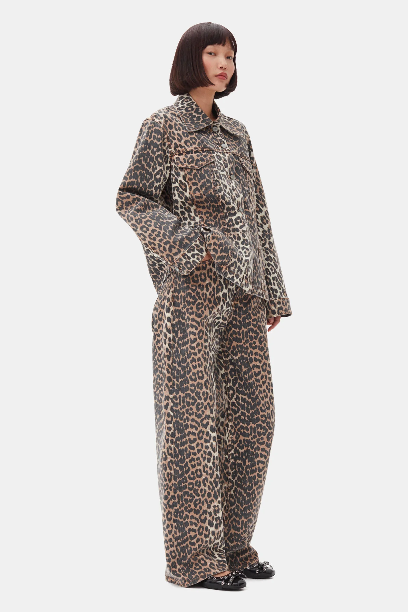 Leopard Printed Denim Jacket - Image 3