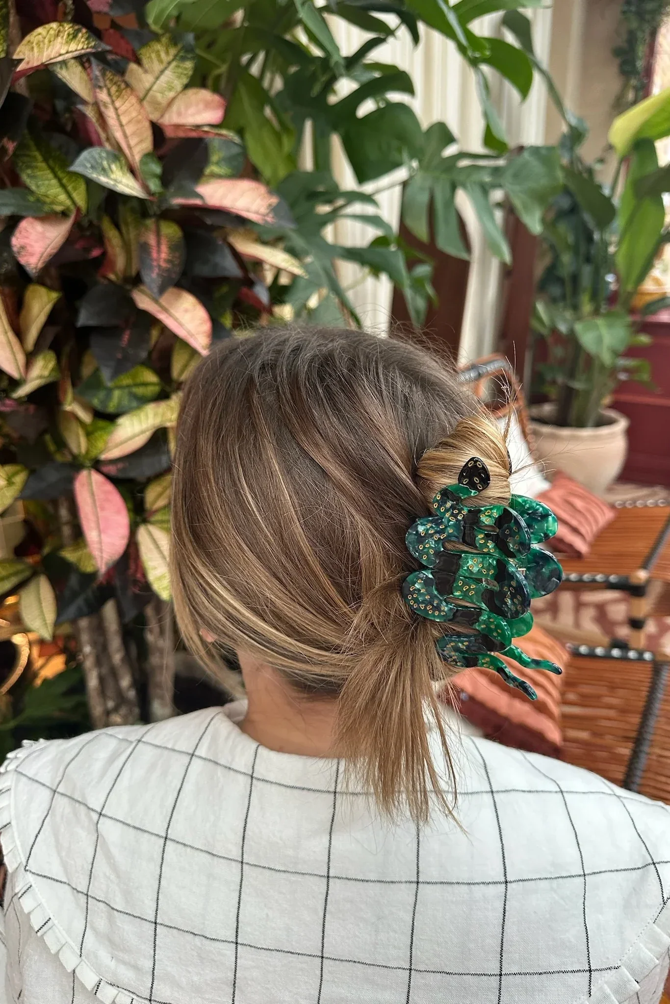 Hand-painted Snake Claw Hair Clip - Image 2