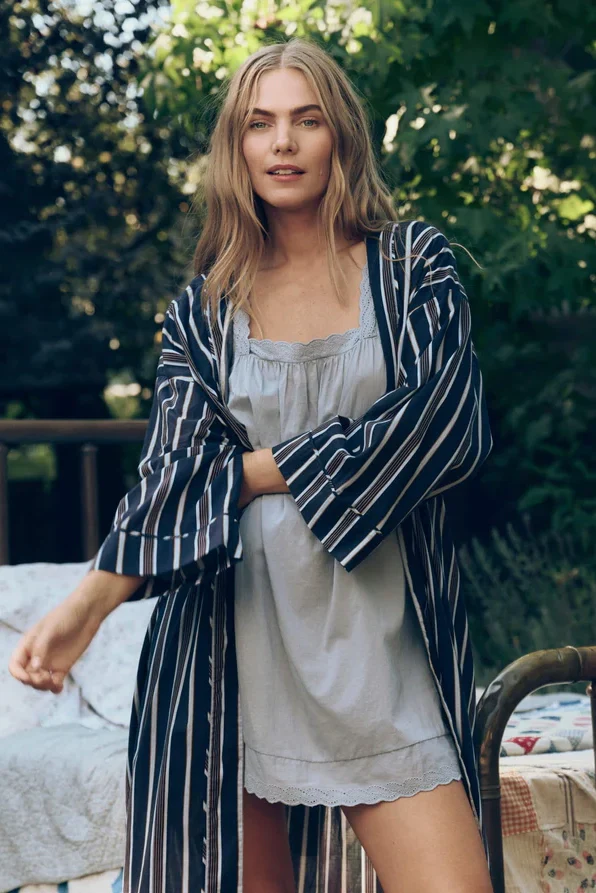The Robe - Image 2