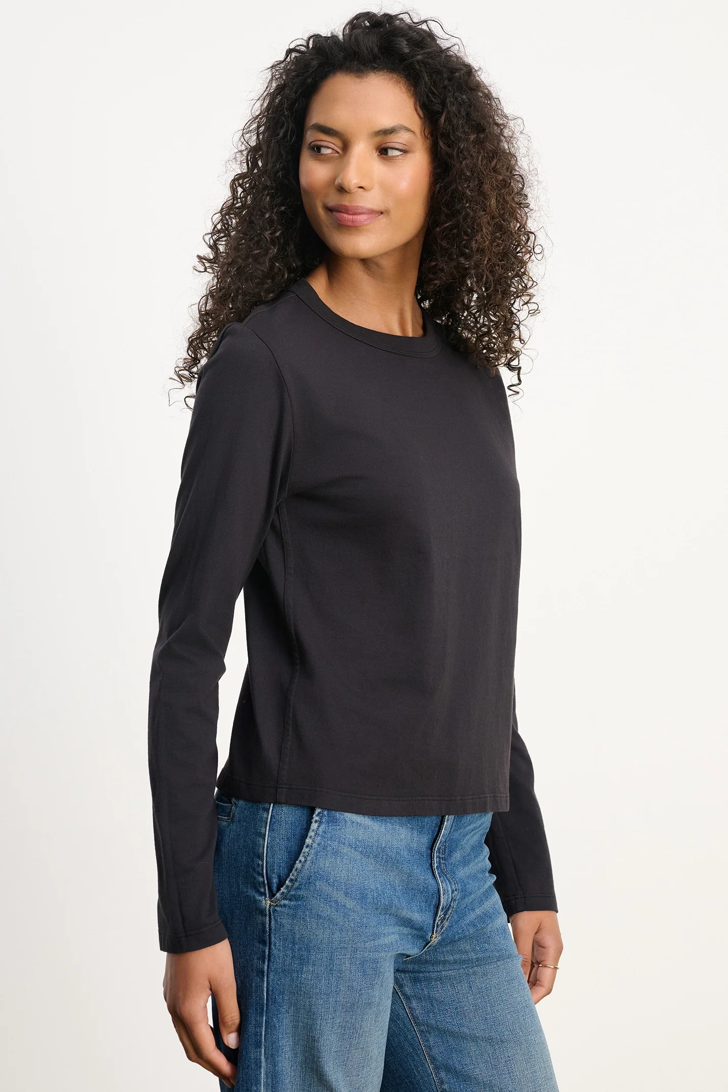 Susanna Tee - Image 2